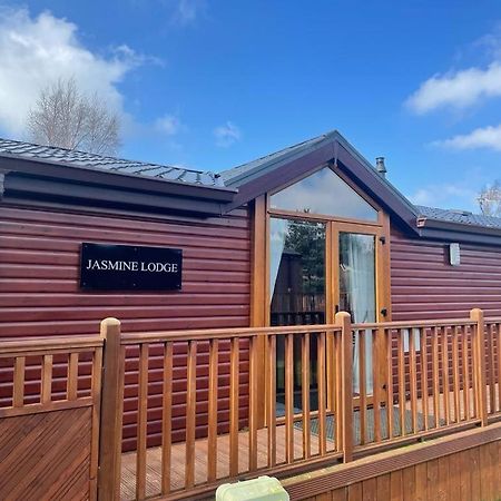 Jasmine Lodge, 2 Bedroom With Hot Tub - Felmoor Park Felton  Exterior foto