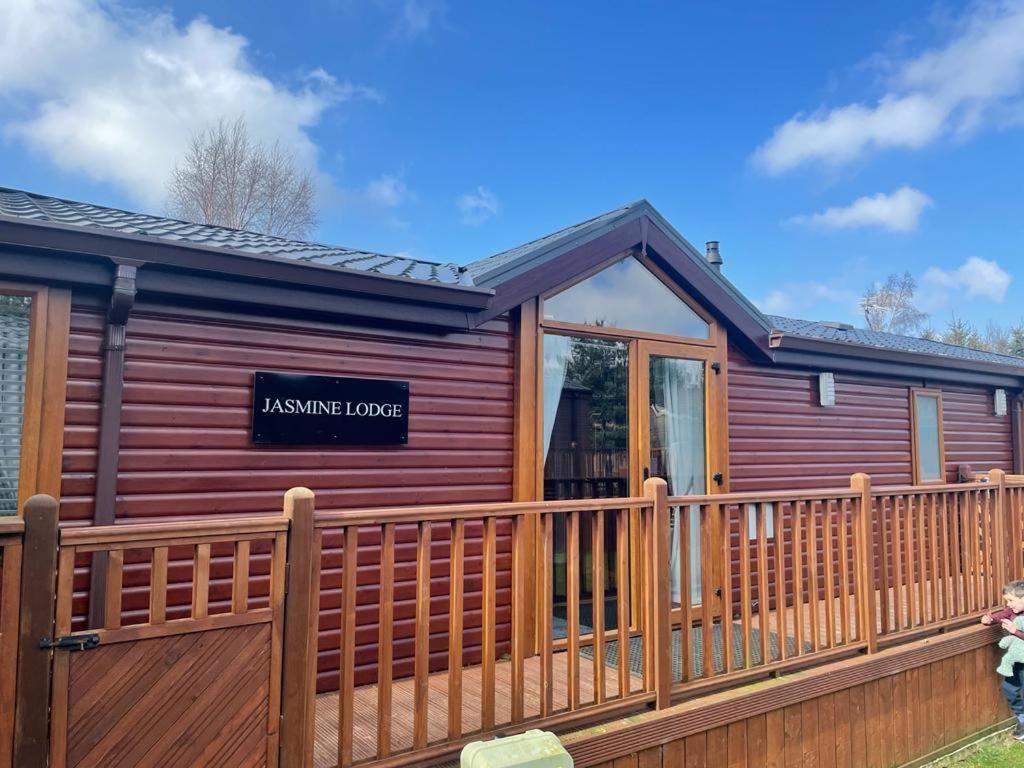 Jasmine Lodge, 2 Bedroom With Hot Tub - Felmoor Park Felton  Exterior foto